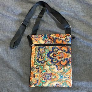 Ladies print quilted bag